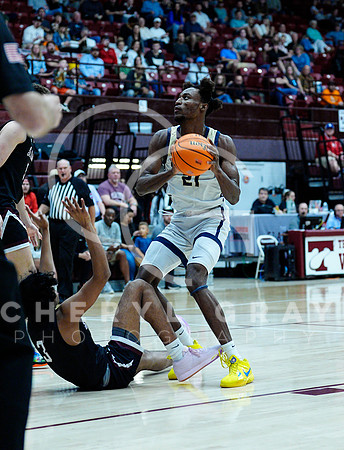 ©CGP 122824 GAME 18 Calvary vs St. Michael 00154