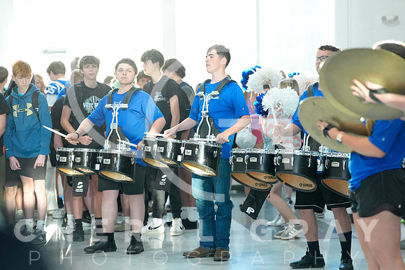 ©CGP 091225 Parade 04964