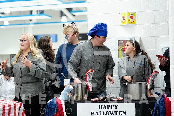 ©CGP 103025 TrackorTreat 00252