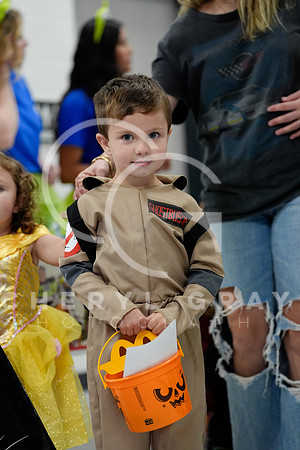 ©CGP 103025 TrackorTreat 01548