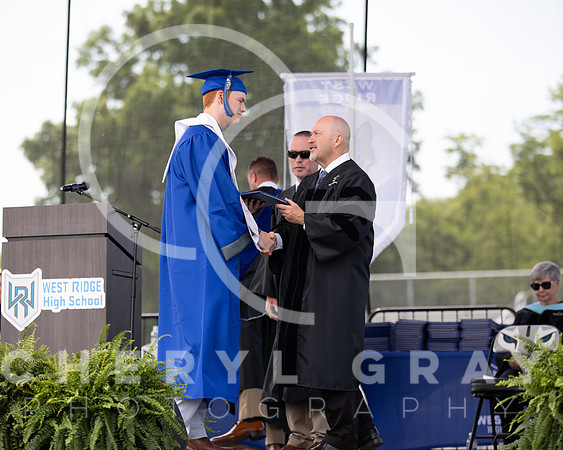 ©CGP 051626 GRAD2026 00431