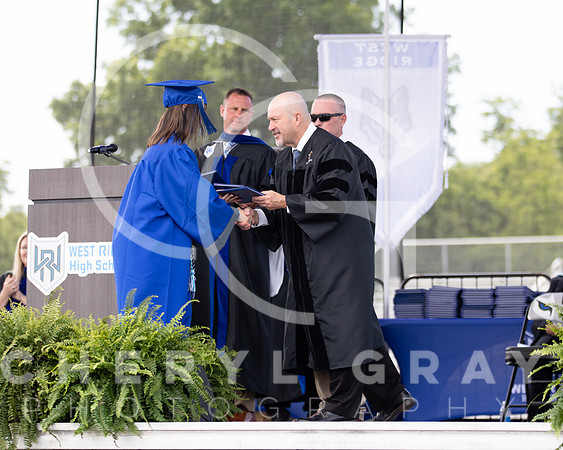 ©CGP 051626 GRAD2026 00436