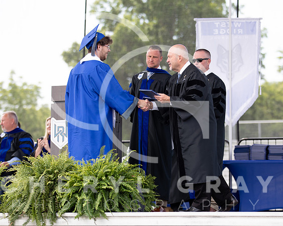 ©CGP 051626 GRAD2026 00438