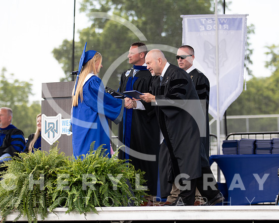©CGP 051626 GRAD2026 00445