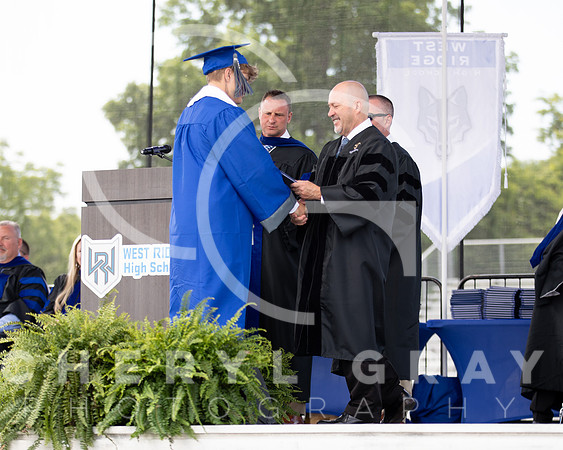 ©CGP 051626 GRAD2026 00460
