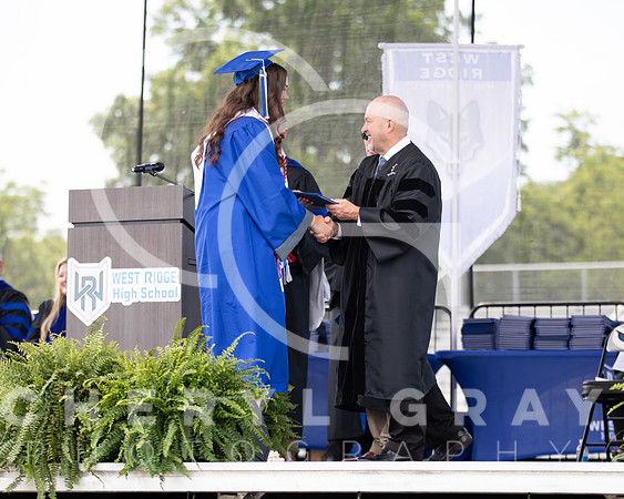 ©CGP 051626 GRAD2026 00471