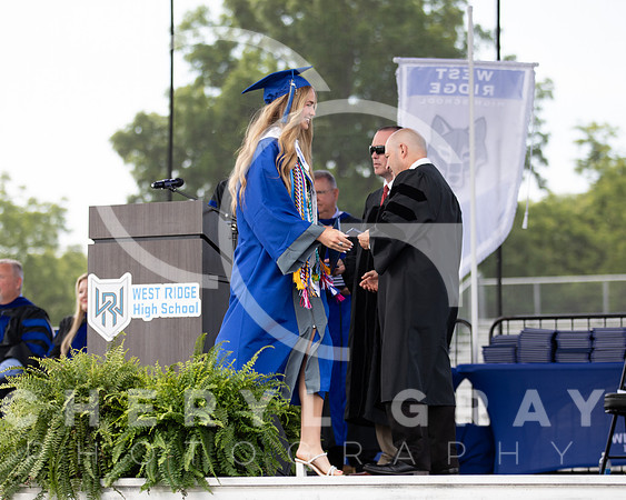 ©CGP 051626 GRAD2026 00485