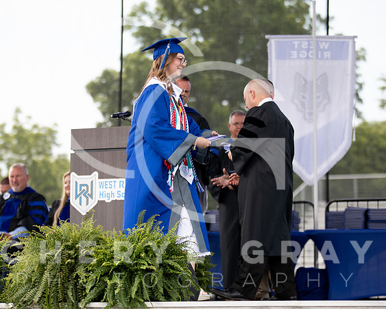 ©CGP 051626 GRAD2026 00506
