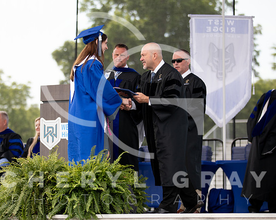 ©CGP 051626 GRAD2026 00510