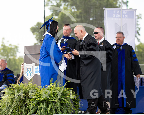©CGP 051626 GRAD2026 00514