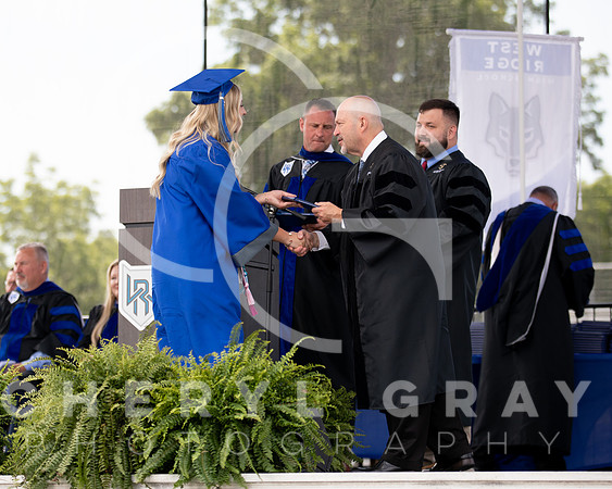 ©CGP 051626 GRAD2026 00527