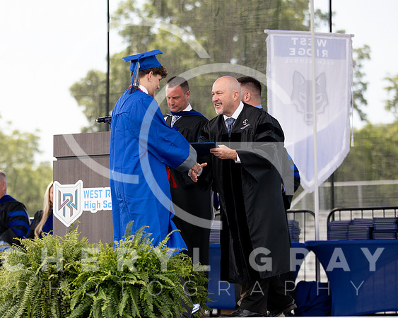 ©CGP 051626 GRAD2026 00529