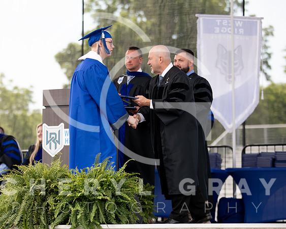 ©CGP 051626 GRAD2026 00532