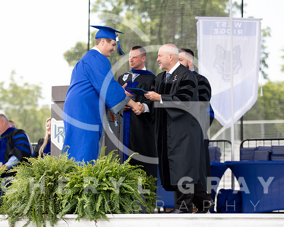©CGP 051626 GRAD2026 00533