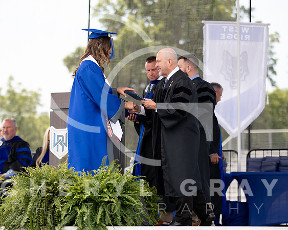 ©CGP 051626 GRAD2026 00535
