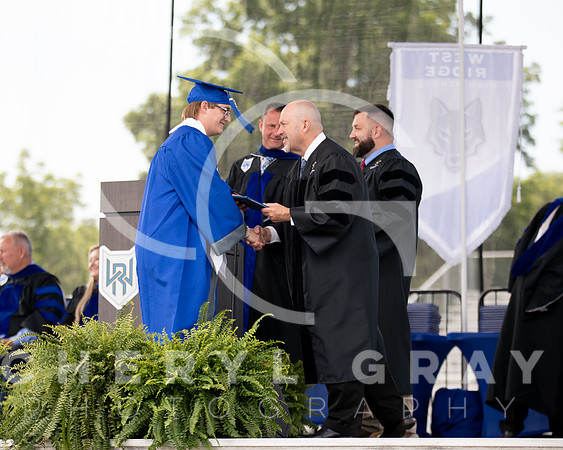 ©CGP 051626 GRAD2026 00538