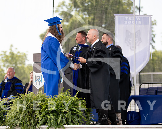 ©CGP 051626 GRAD2026 00541