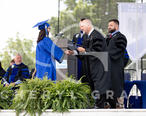 ©CGP 051626 GRAD2026 00545