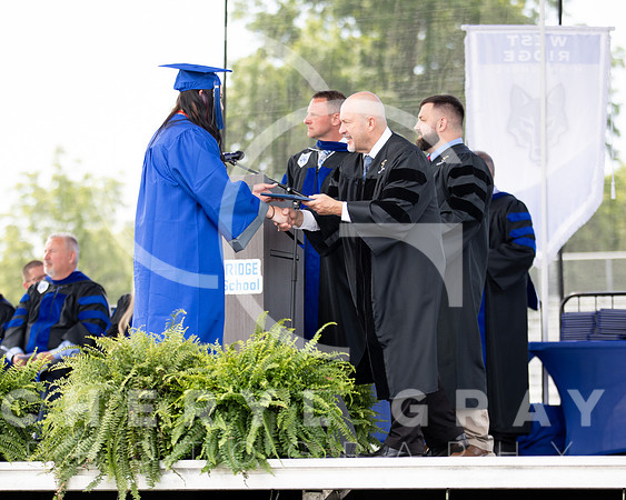 ©CGP 051626 GRAD2026 00561