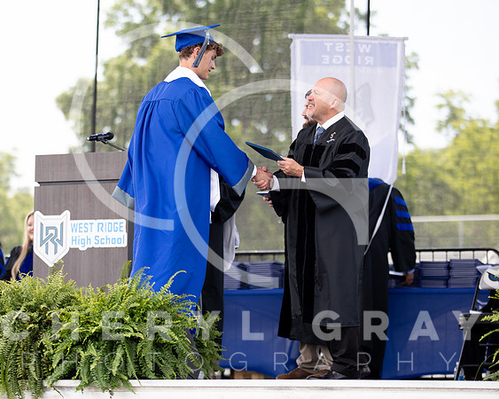 ©CGP 051626 GRAD2026 00564