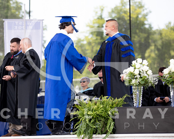 ©CGP 051626 GRAD2026 00568