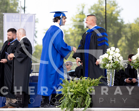 ©CGP 051626 GRAD2026 00569