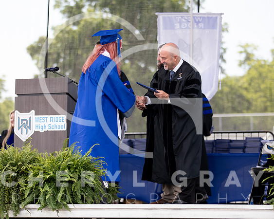 ©CGP 051626 GRAD2026 00572