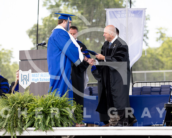 ©CGP 051626 GRAD2026 00573