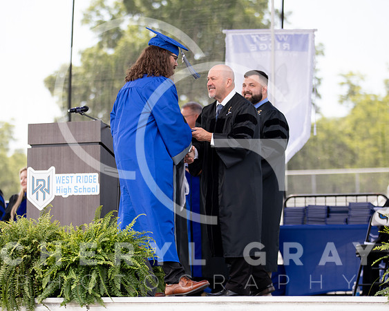 ©CGP 051626 GRAD2026 00583