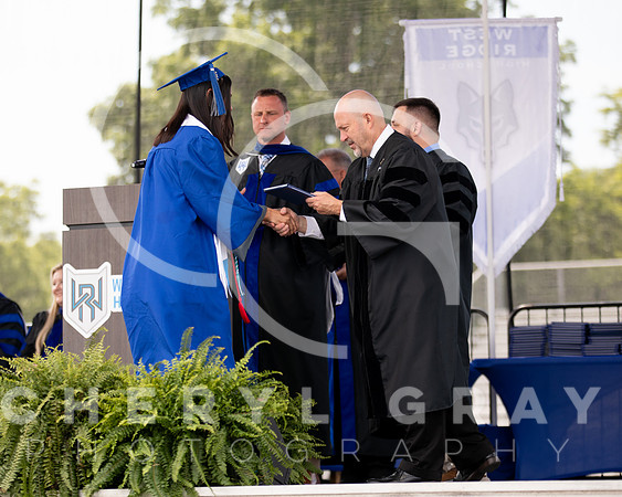 ©CGP 051626 GRAD2026 00585