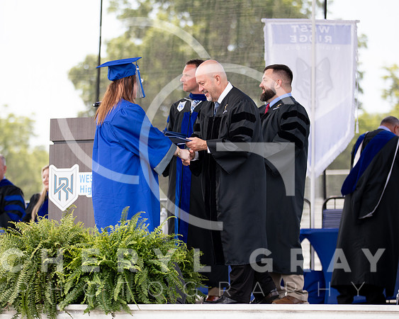©CGP 051626 GRAD2026 00604