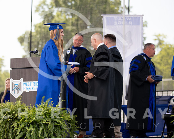 ©CGP 051626 GRAD2026 00614