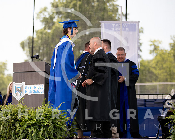©CGP 051626 GRAD2026 00617