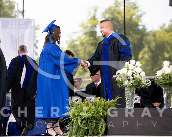 ©CGP 051626 GRAD2026 00625