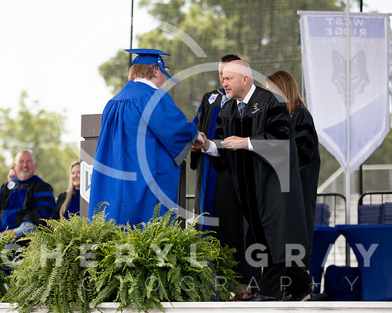 ©CGP 051626 GRAD2026 00633
