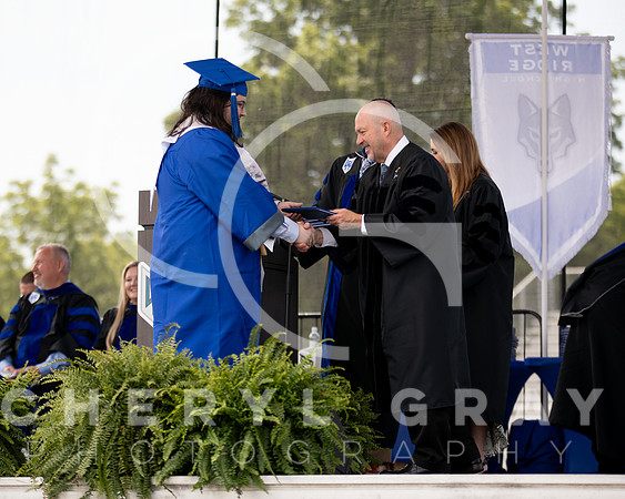 ©CGP 051626 GRAD2026 00635