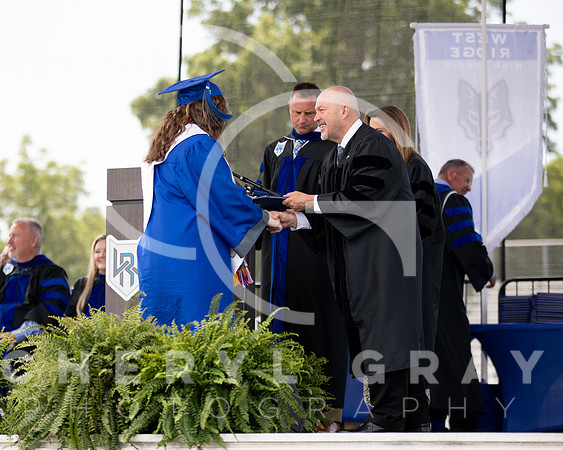 ©CGP 051626 GRAD2026 00637