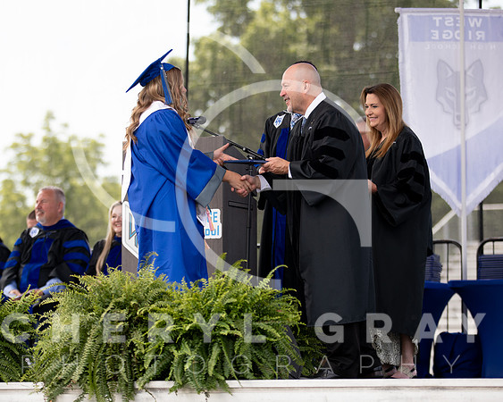 ©CGP 051626 GRAD2026 00644