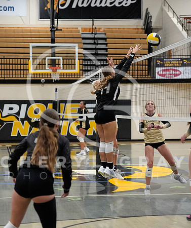 ©CGP 072126 DCHSvball26 01394