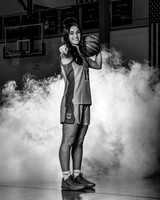 ©CGP 102426 WRgirlsBB 000340BW_