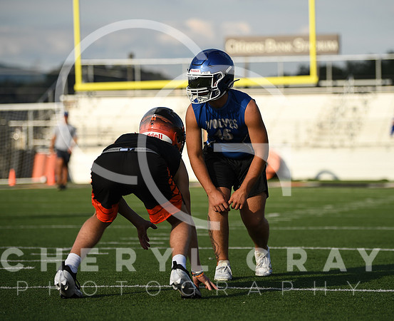 ©CGP 071124 Scrimmage WR UC ELIZ 0757