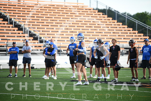 ©CGP 071124 Scrimmage WR UC ELIZ 0260
