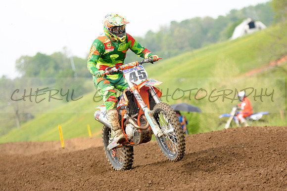 MC0429017_0276