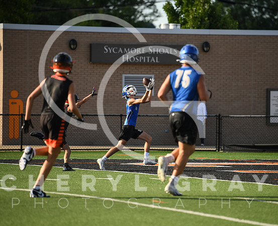 ©CGP 071124 Scrimmage WR UC ELIZ 0670