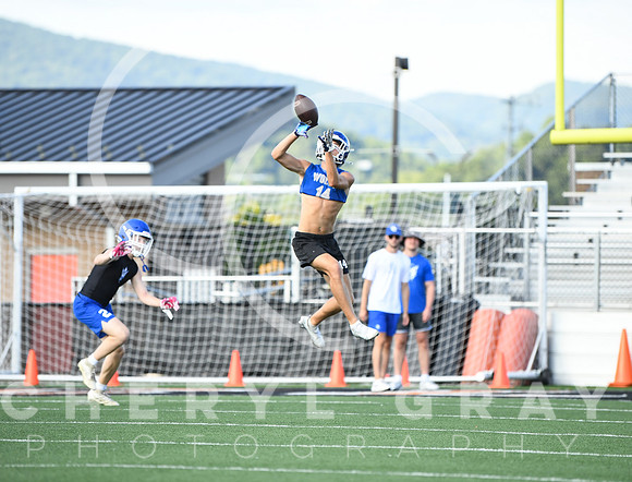 ©CGP 071124 Scrimmage WR UC ELIZ 1007