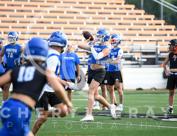 ©CGP 071124 Scrimmage WR UC ELIZ 0425