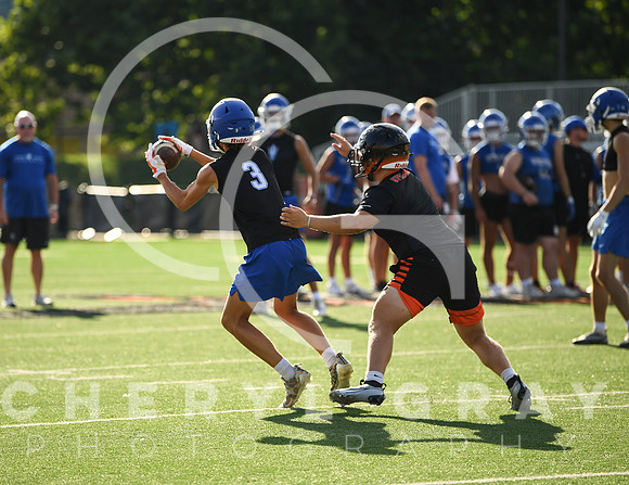 ©CGP 071124 Scrimmage WR UC ELIZ 0659