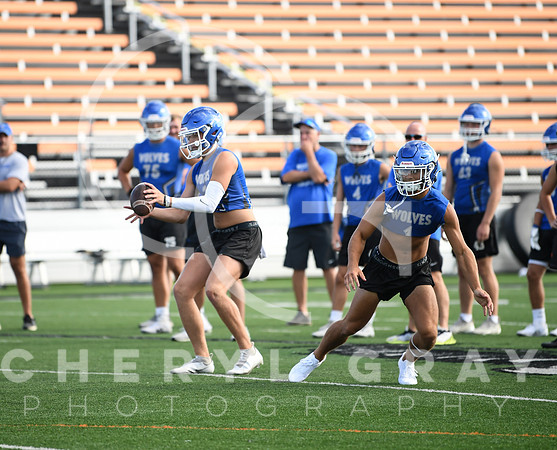 ©CGP 071124 Scrimmage WR UC ELIZ 0276