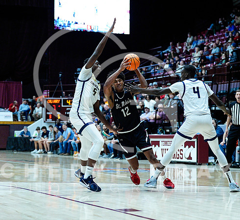 ©CGP 122824 GAME 18 Calvary vs St. Michael 00276