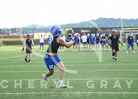 ©CGP 071124 Scrimmage WR UC ELIZ 0517